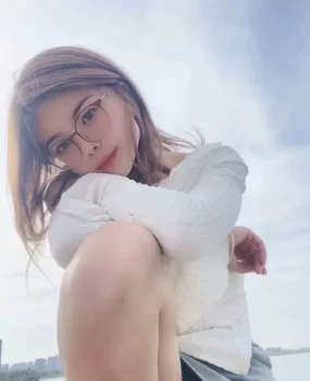 老j，身材还可以