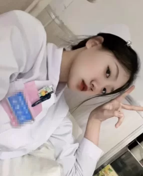 哈尔滨护士眼镜妹骚逼