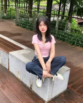 苏州各区均可提供房间18-24岁美女学生均有