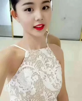 微信陌陌上加的出台上门小姐